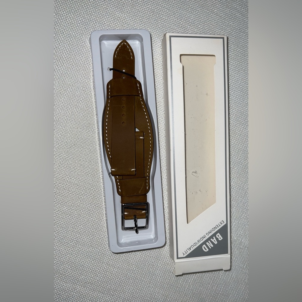 New watch band coffe band width 22 mm & thickness 22 mm
